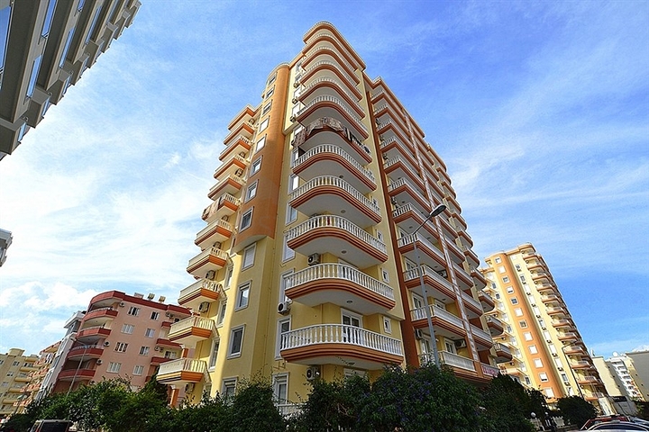 Светлая квартира в комплексе с инфраструктурой