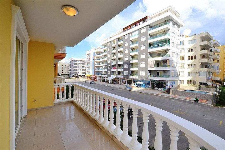 Светлая квартира в комплексе с инфраструктурой