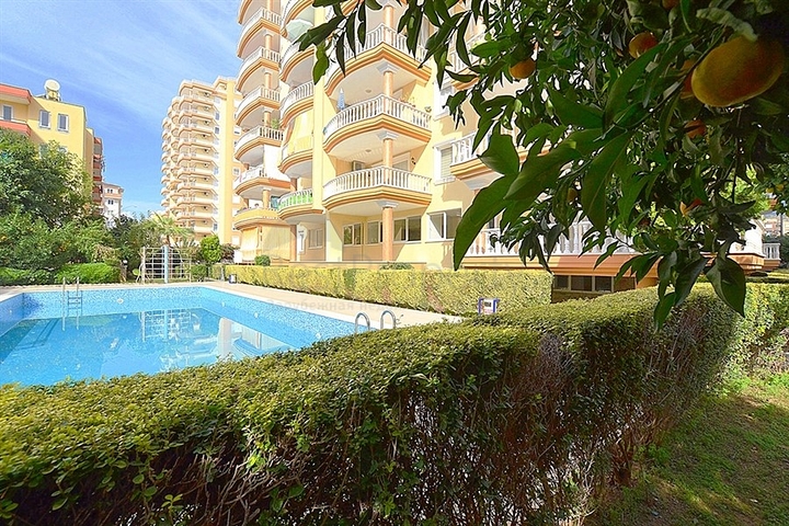 Светлая квартира в комплексе с инфраструктурой