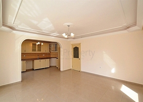 Светлая квартира в комплексе с инфраструктурой