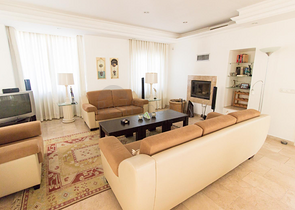 Отдельностоящая меблированная вилла 3+1 в Белеке