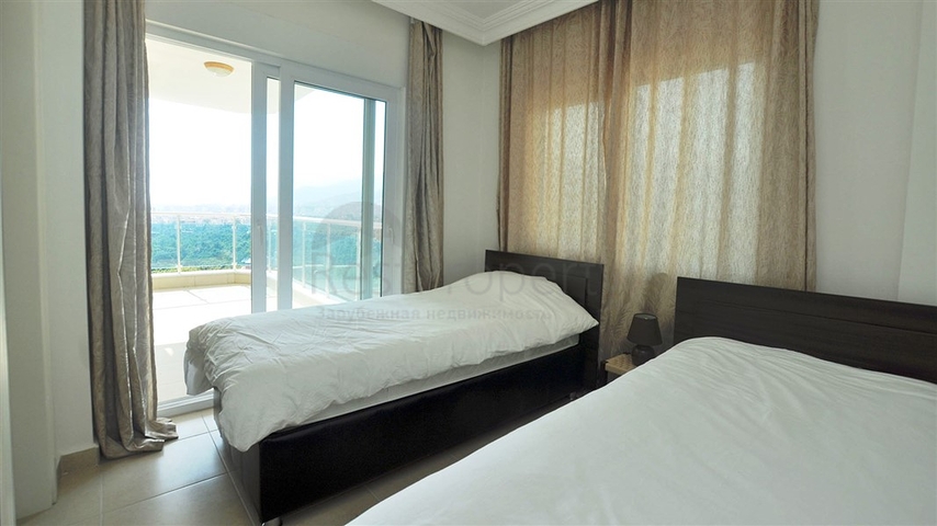 Панорамный вид на Таурус