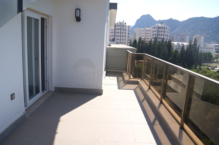 Пентхаус 3+1 на аренду в Коньяалты Анталья