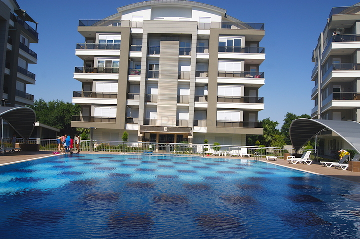 Пентхаус 3+1 на аренду в Коньяалты Анталья