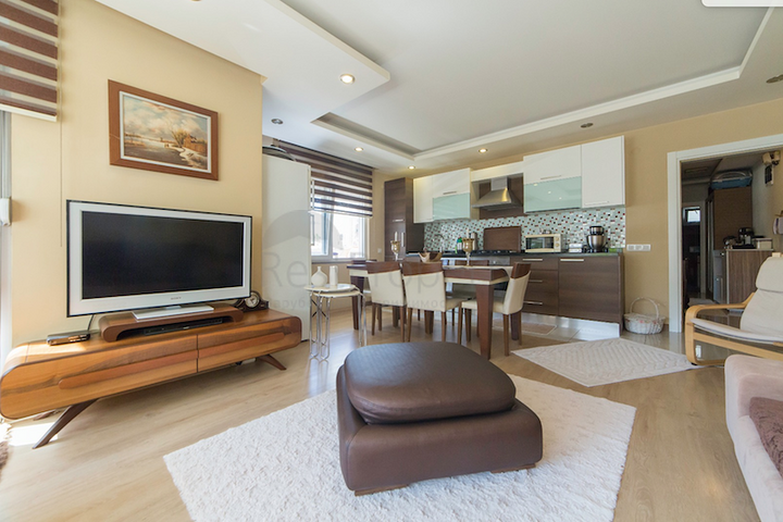 Солидная квартира 2+1 с мебелью в районе Лара-Чаглаян, Анталия