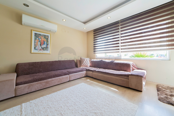 Солидная квартира 2+1 с мебелью в районе Лара-Чаглаян, Анталия