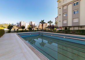 Солидная квартира 2+1 с мебелью в районе Лара-Чаглаян, Анталия