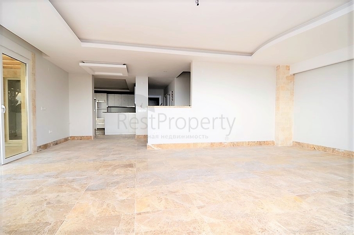 Большая вилла с красивым видом в Каргыджаке