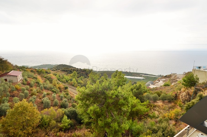 Большая вилла с красивым видом в Каргыджаке