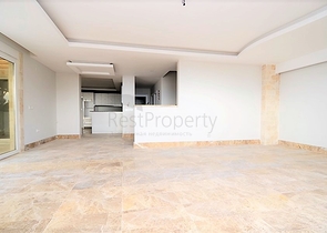 Большая вилла с красивым видом в Каргыджаке