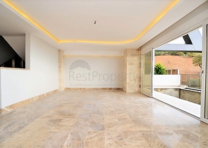 Большая вилла с красивым видом в Каргыджаке