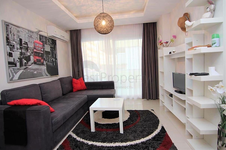 Трехкомнатная квартира в центре Оба