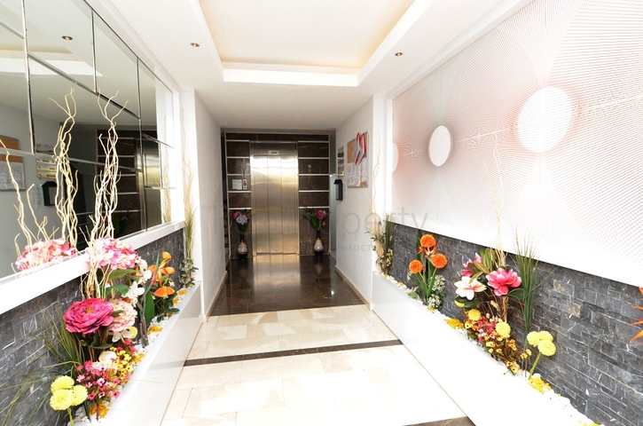 Трехкомнатная квартира в центре Оба