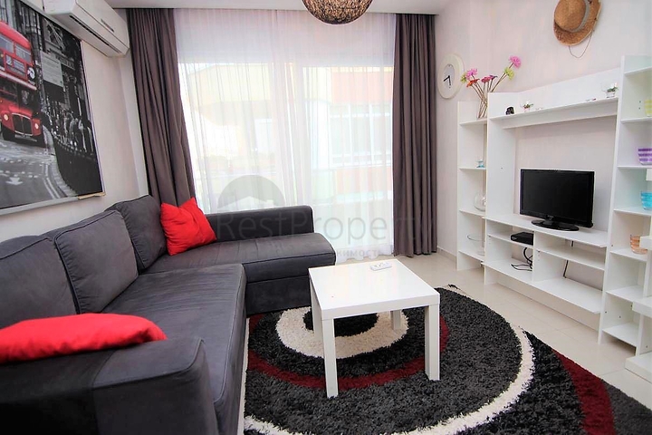 Трехкомнатная квартира в центре Оба