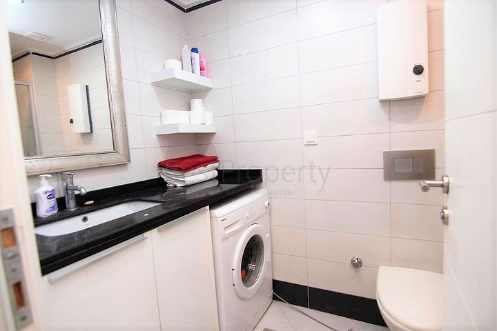 Трехкомнатная квартира в центре Оба