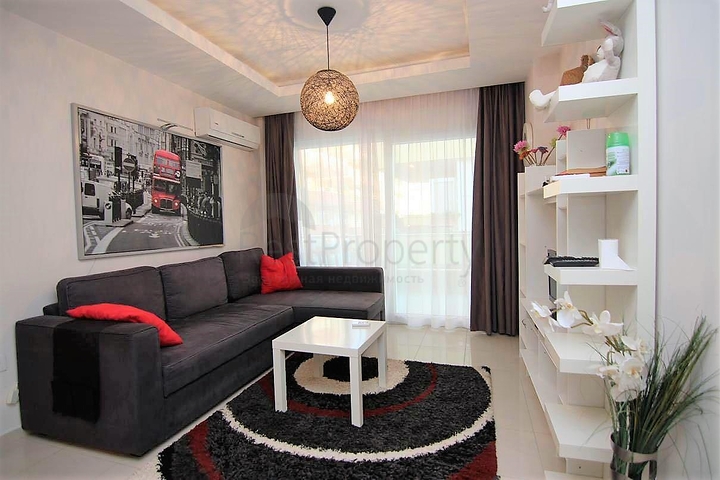 Трехкомнатная квартира в центре Оба