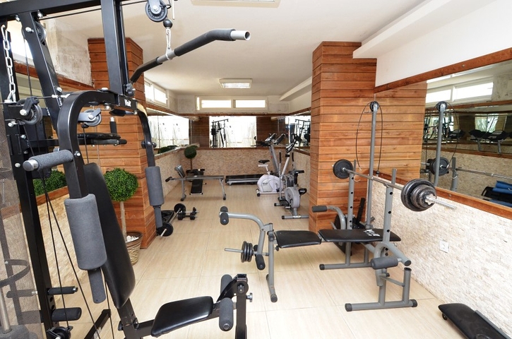 Трехкомнатная квартира в центре Оба