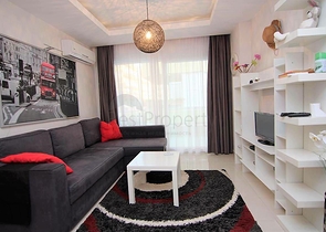 Трехкомнатная квартира в центре Оба