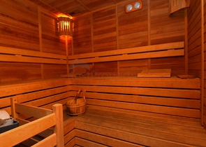 Трехкомнатная квартира в центре Оба