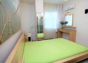 Трехкомнатная квартира в центре Оба