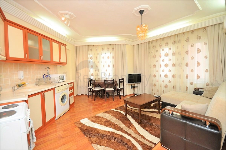 Меблированные апартаменты 1+1 в районе Махмутлар