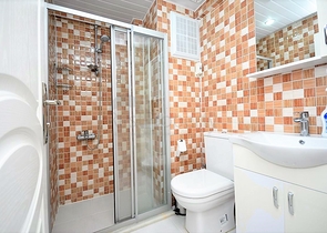 Меблированные апартаменты 1+1 в районе Махмутлар