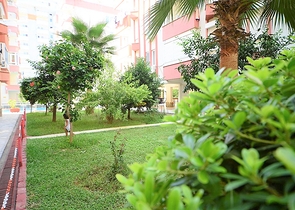 Меблированные апартаменты 1+1 в районе Махмутлар