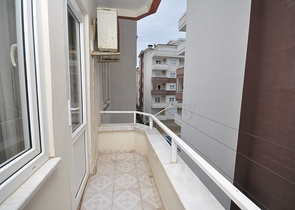 Меблированные апартаменты 1+1 в районе Махмутлар