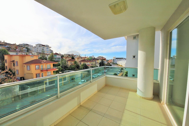 Апартаменты 1+1 в комплексе на берегу реки