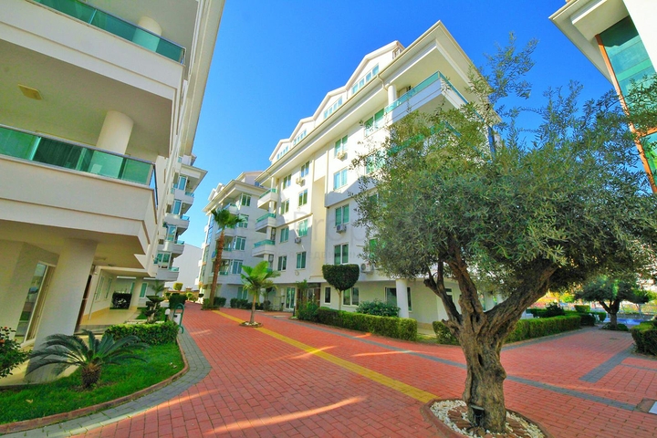 Апартаменты 1+1 в комплексе на берегу реки