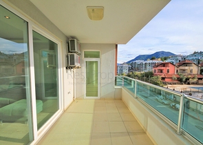 Апартаменты 1+1 в комплексе на берегу реки