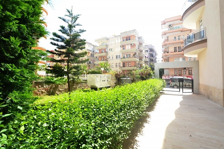 Трехкомнатные апартаменты в районе Махмутлар