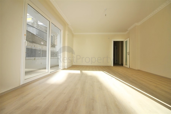 Трёхкомнатные апартаменты с отдельной кухней