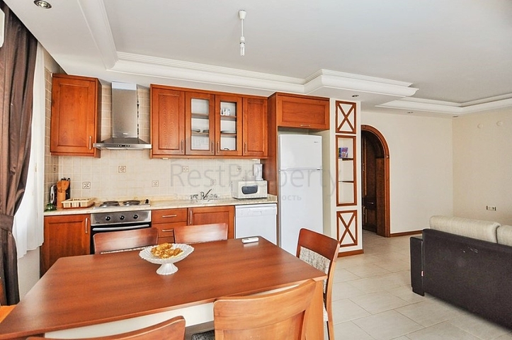 Меблированные апартаменты в комплексе у самого моря