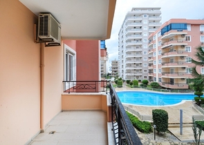 Меблированные апартаменты в комплексе у самого моря