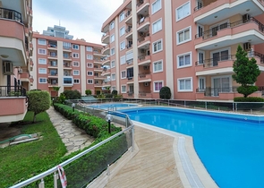 Меблированные апартаменты в комплексе у самого моря