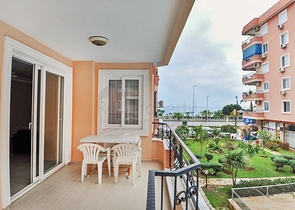 Меблированные апартаменты в комплексе у самого моря