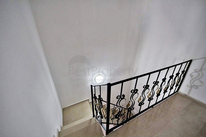 Меблированный пентхаус в Махмутларе