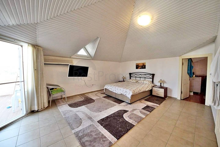 Меблированный пентхаус в Махмутларе