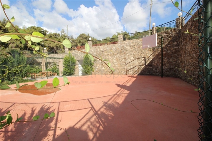 Апартаменты 2+1 в комплексе с собственным пляжем