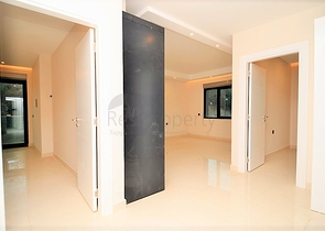 Апартаменты 2+1 в комплексе с собственным пляжем