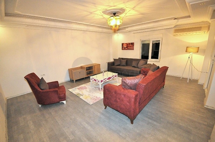 Благоустроенные апартаменты 2+1 в центре Махмутлара