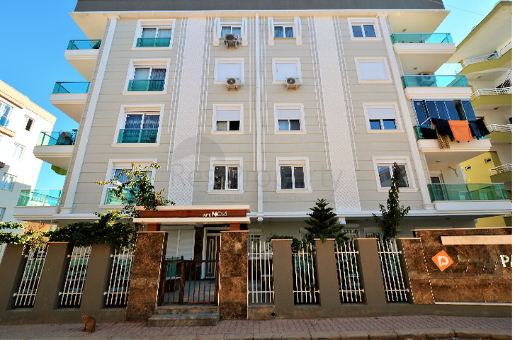 Квартира 2+1 с отдельной кухней в центре города рядом с Марк Анталья