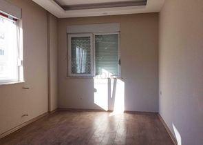 Квартира 2+1 с отдельной кухней в центре города рядом с Марк Анталья