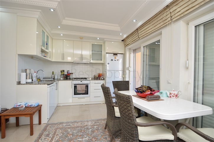 Меблированный дуплекс с видом на море в Каргыджаке