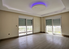 Готовые квартиры 2+1 в комплексе в районе Дошемеальты Анталья