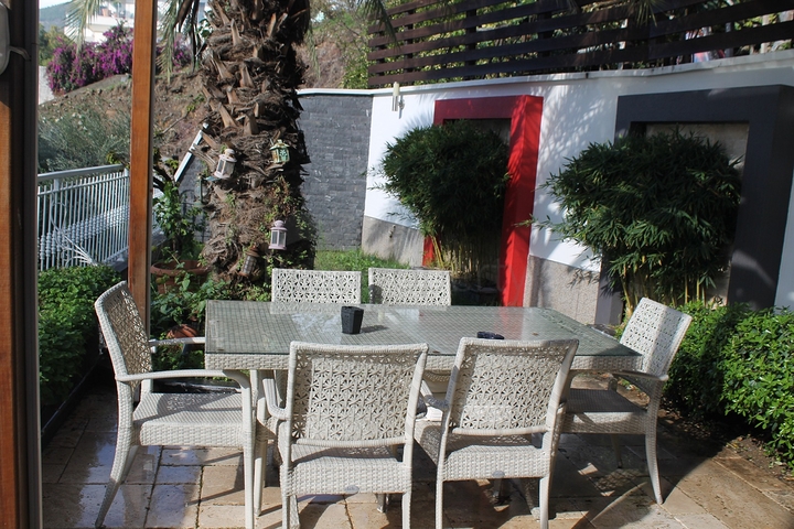 Апартаменты с завораживающим видом в центре Алании