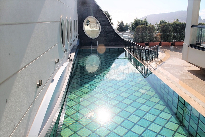 Апартаменты с завораживающим видом в центре Алании