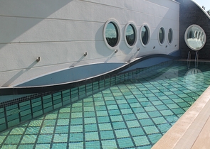 Апартаменты с завораживающим видом в центре Алании