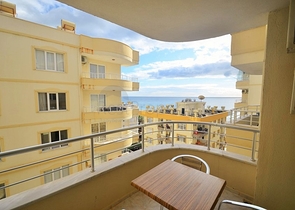 Апартаменты в комплексе на первой линии у моря